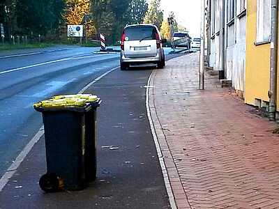Jetzt deutlich teurer: Parken auf Geh- und Radwegen